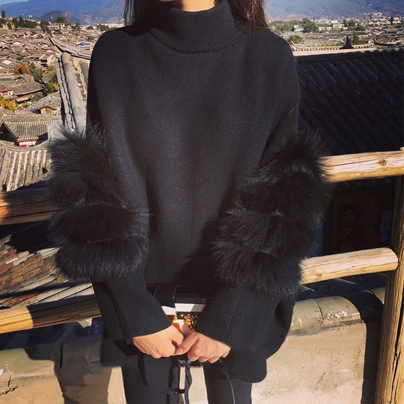 Tops - Black fur sleeve detail top